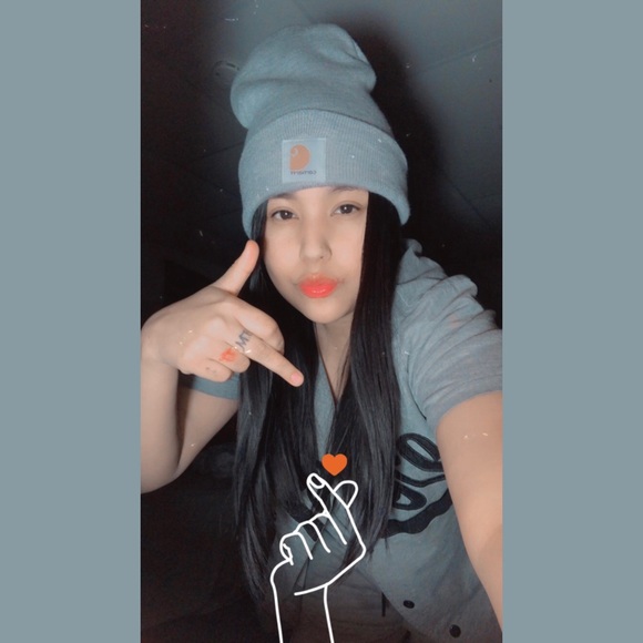 Meet your Posher, Synelle - Picture 1 of 1